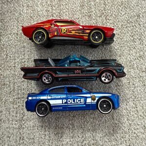 DC Comics Hot Wheels Batman Batmobile, Robin and Gotham City Police Car Set of 3